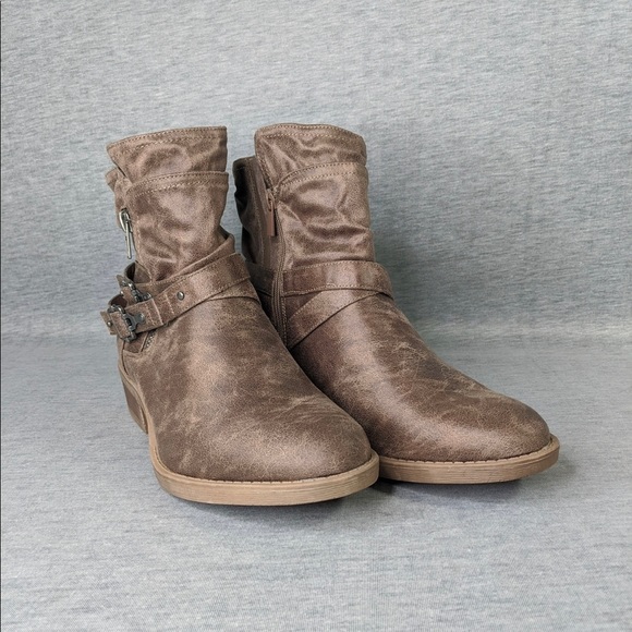 👯♀️Host Pick⚡️ Torrid Brushed Faux Leather Moto Booties - Picture 5 of 11